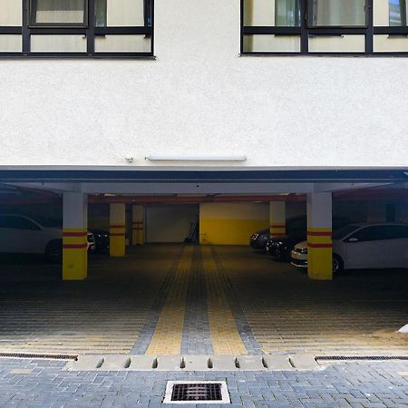 Dreamgarden Airport Apartment & Secure Parking & Airport Shuttle Jászvásár Kültér fotó